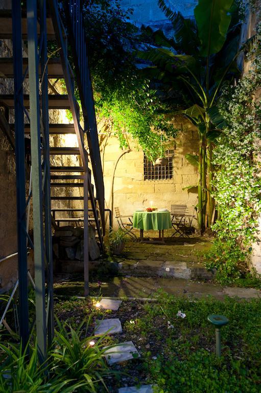 Casa D'Artista Suite & Garden Лече Екстериор снимка