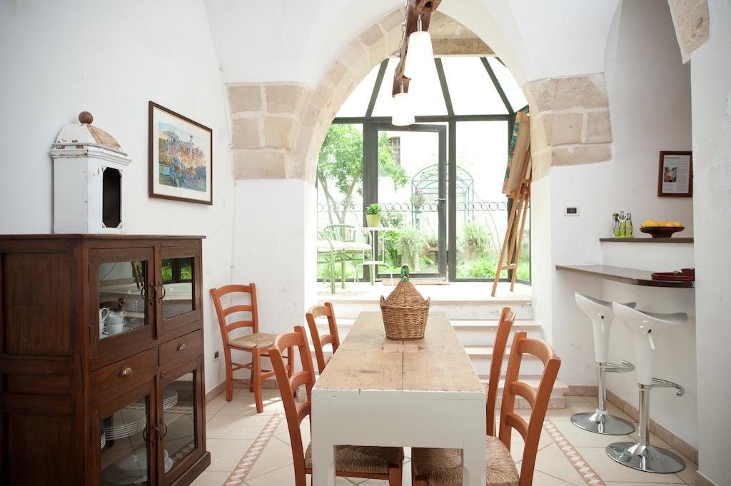 Casa D'Artista Suite & Garden Лече Екстериор снимка