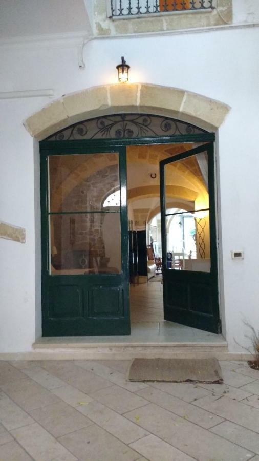 Casa D'Artista Suite & Garden Лече Екстериор снимка