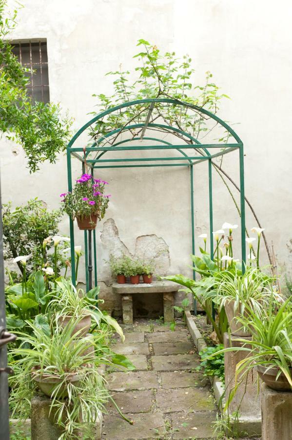 Casa D'Artista Suite & Garden Лече Екстериор снимка